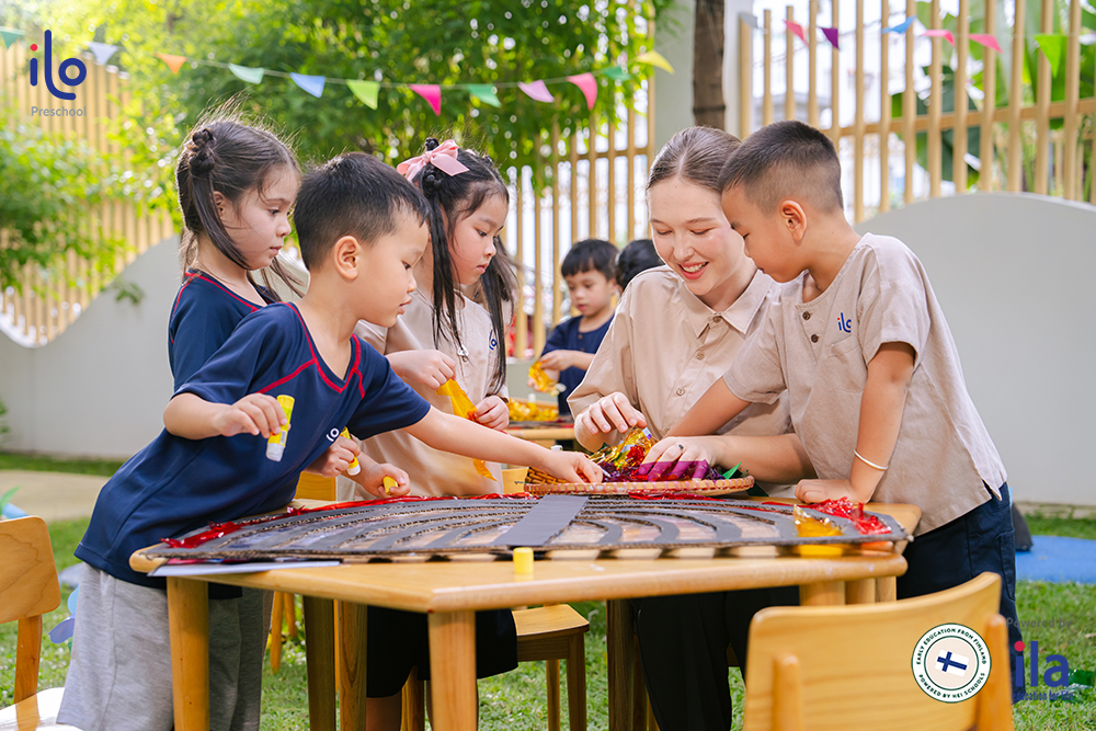 Phát triển ngôn ngữ và tư duy