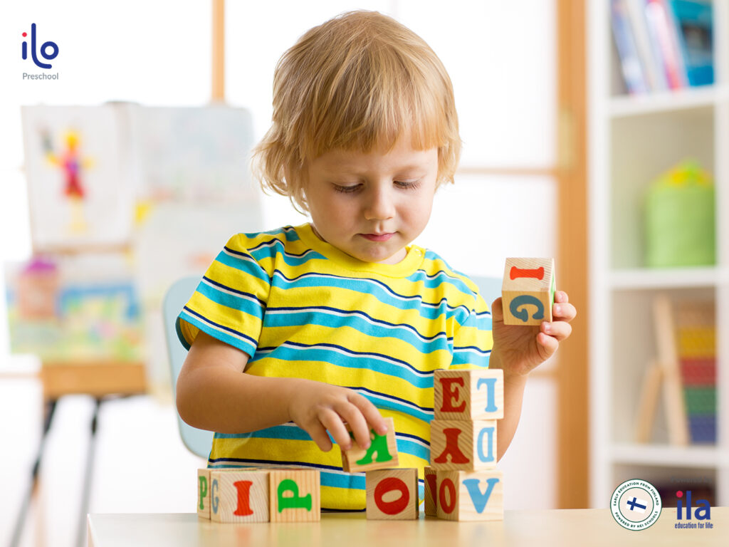 Tiếng Anh cho trẻ mầm non: 8 phương pháp học hiệu quả, dễ áp dụng