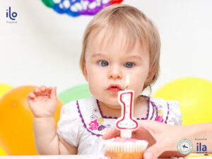 Hướng dẫn tổ chức lễ thôi nôi cho bé gái: Cách tính ngày, mâm lễ và bài văn khấn