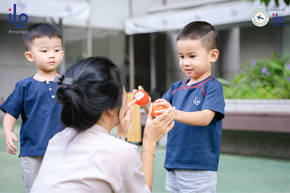 Đặt tên bé trai họ Trần theo bảng chữ cái mang phong cách hiện đại. 