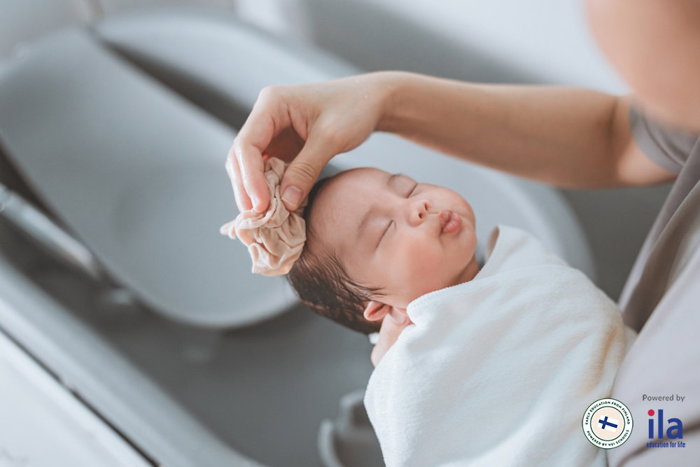 Hướng dẫn cách tắm cho trẻ sơ sinh chuẩn nhất