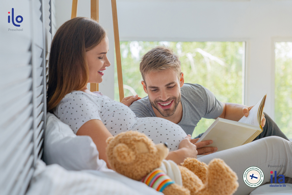 Nên bắt đầu đọc truyện thai giáo cho bé khi nào?